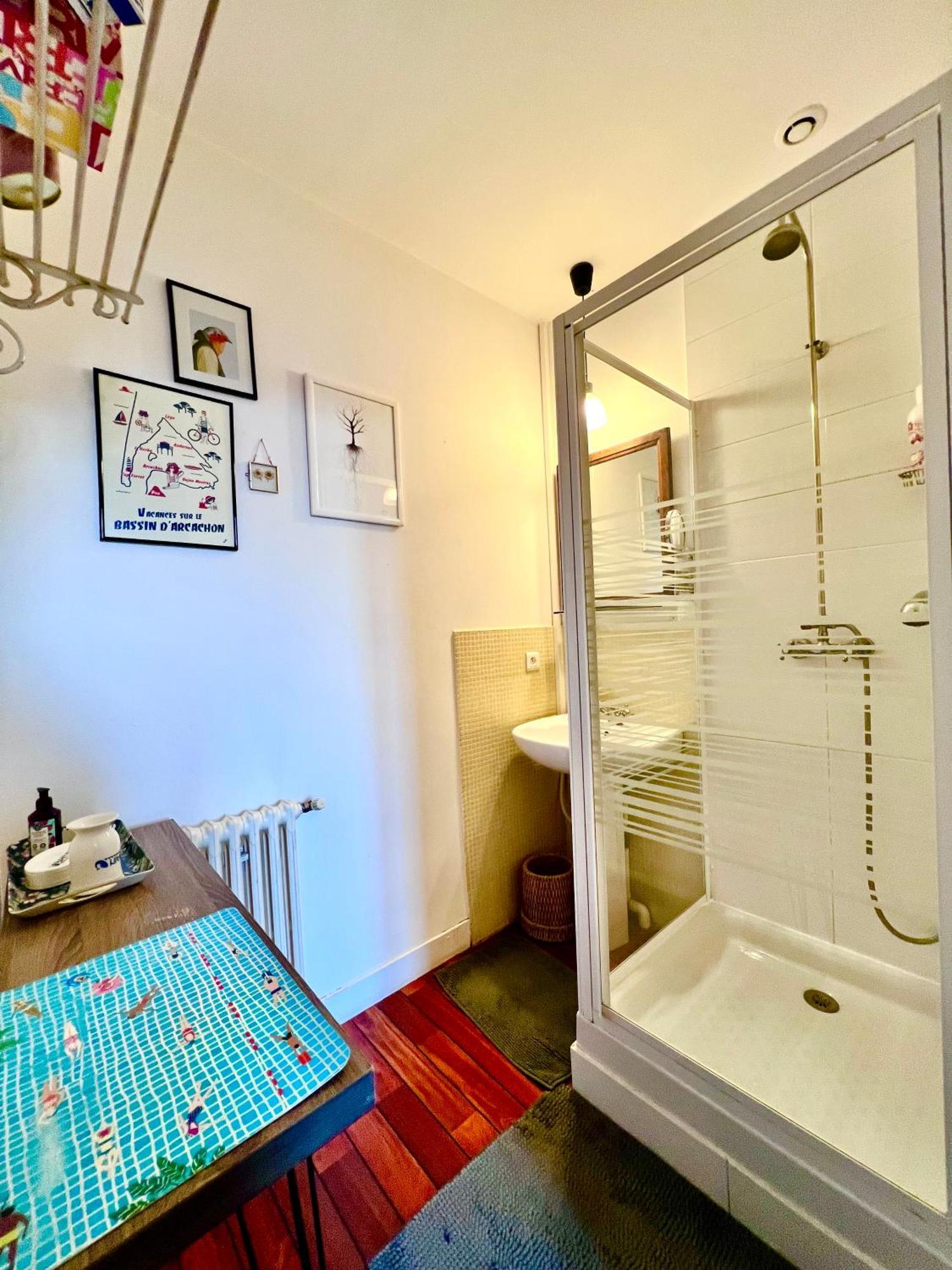 Au Petit Bonheur Bed & Breakfast Talence Luaran gambar